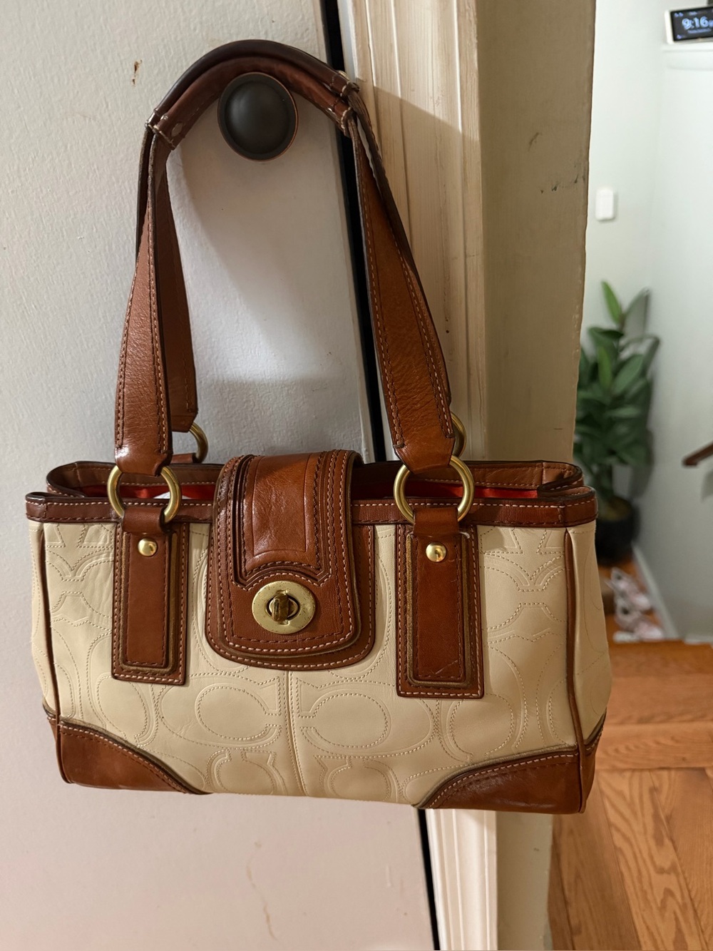 Vintage Coach Hamptons Embossed Signature All-Leather Carryall Satchel – #11330